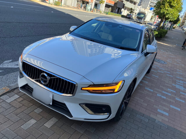 ボルボ V60