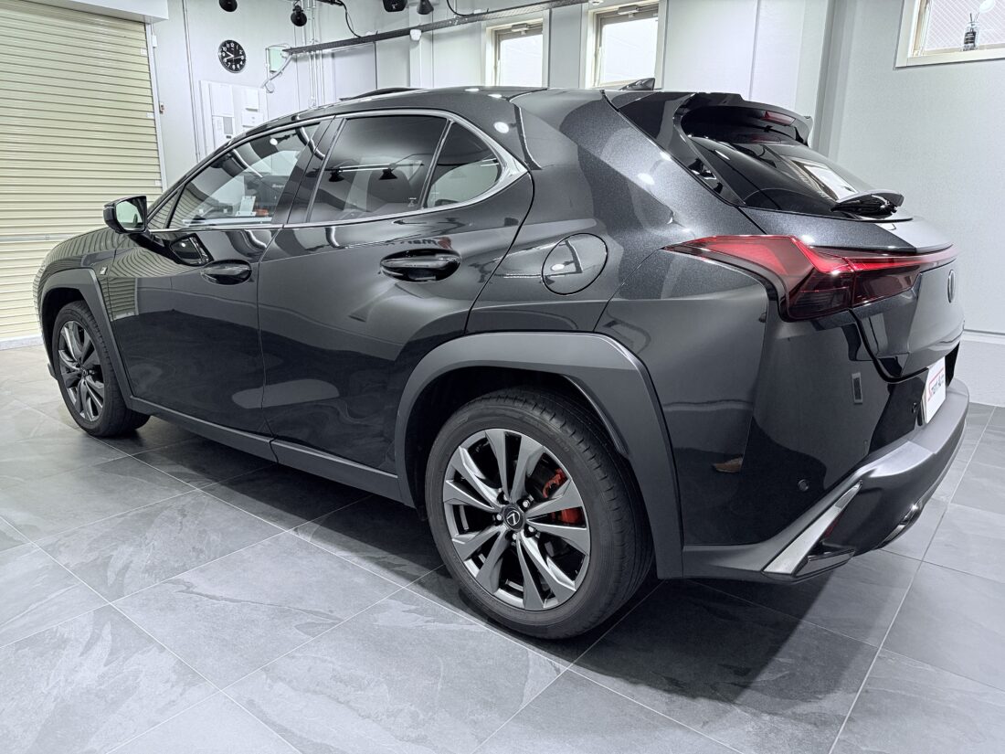 2024年式 LEXUS（レクサス） UX300h  ＦスポーツAWD を販売車に追加しました。