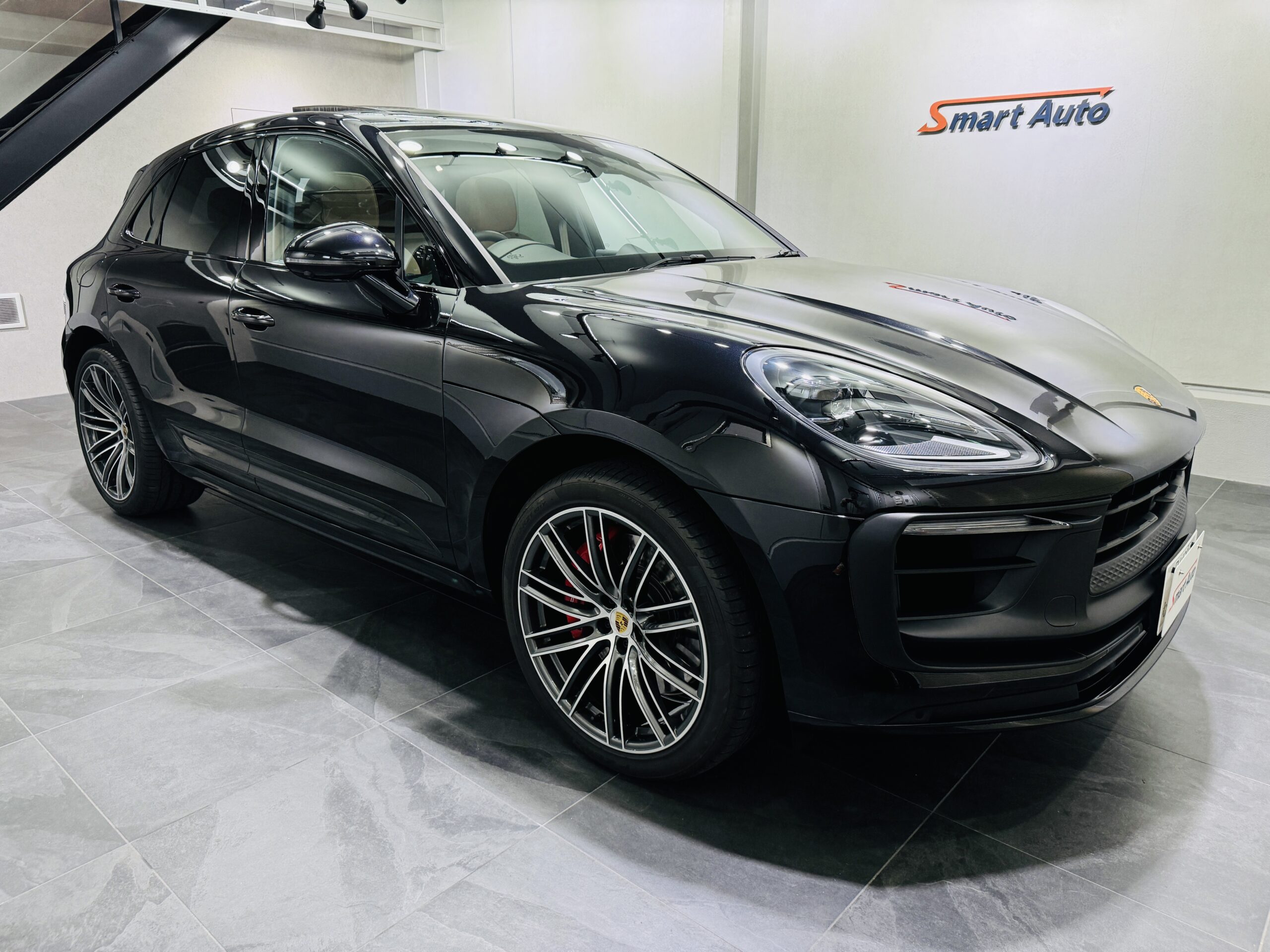 ポルシェ　マカンGTS　外装