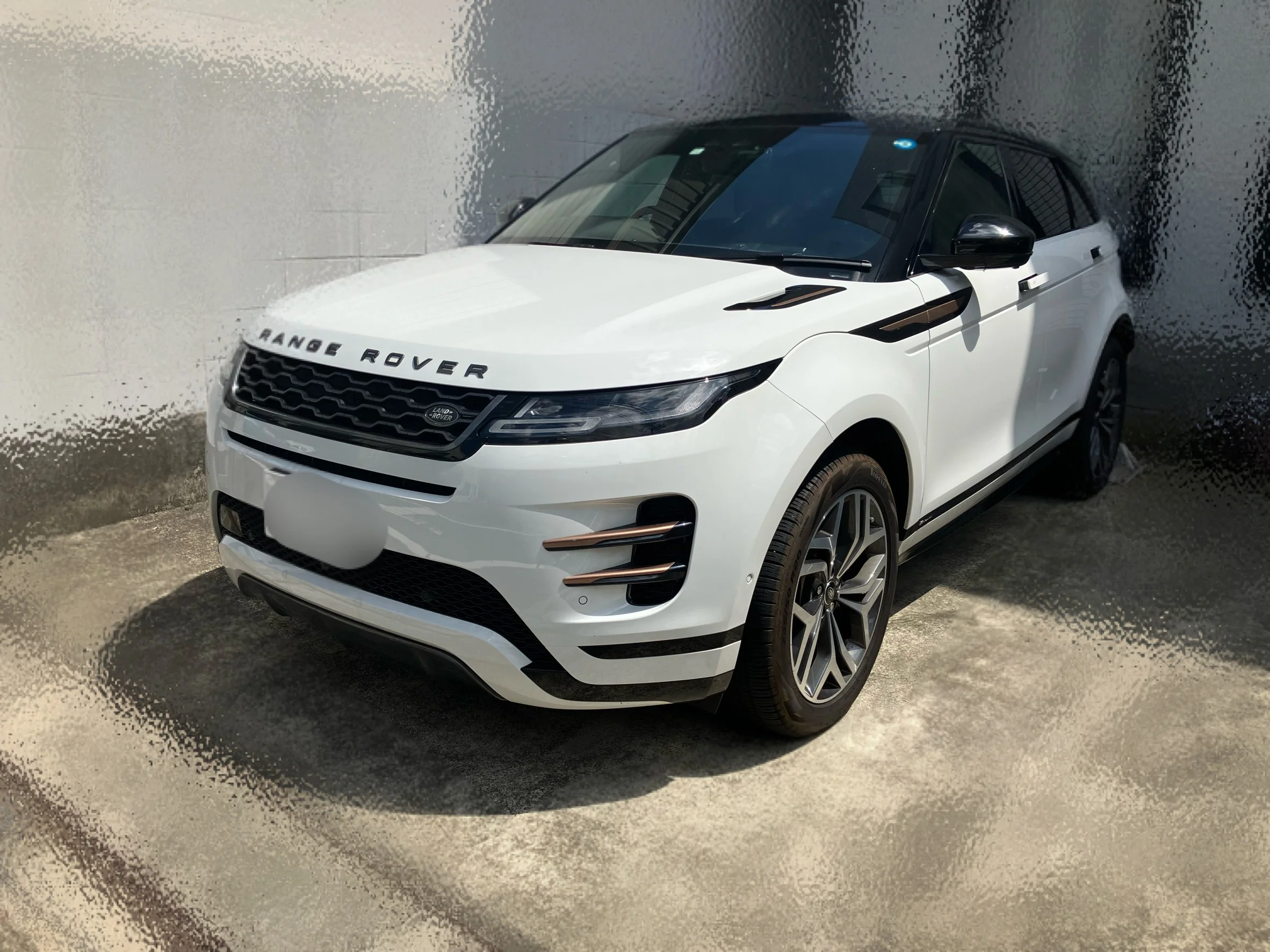 都会が似合う美しいSUV！イヴォークを買取しました