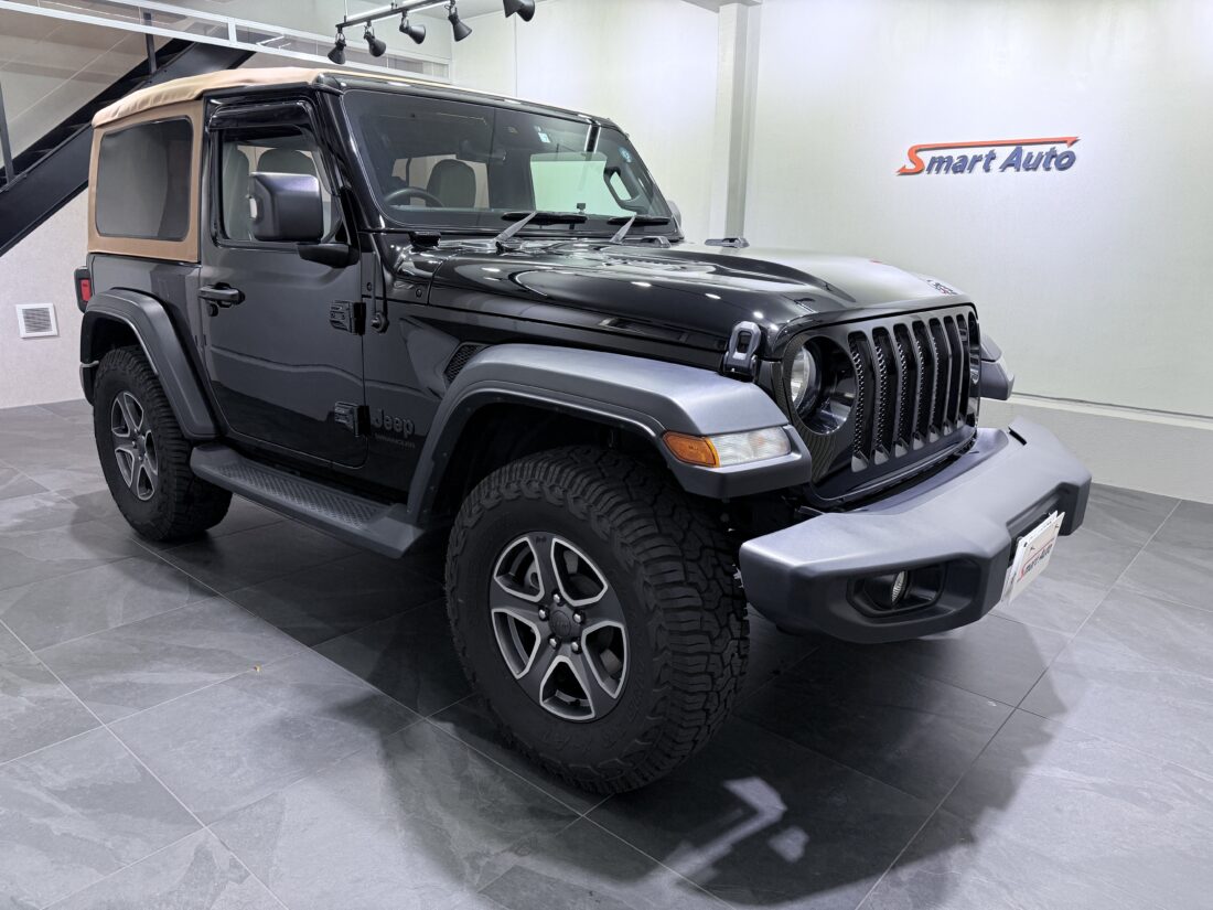 2020年式 Jeep ラングラー の50台限定車 『ブラック＆タン』 をお買取させて頂き、販売車に追加しました。