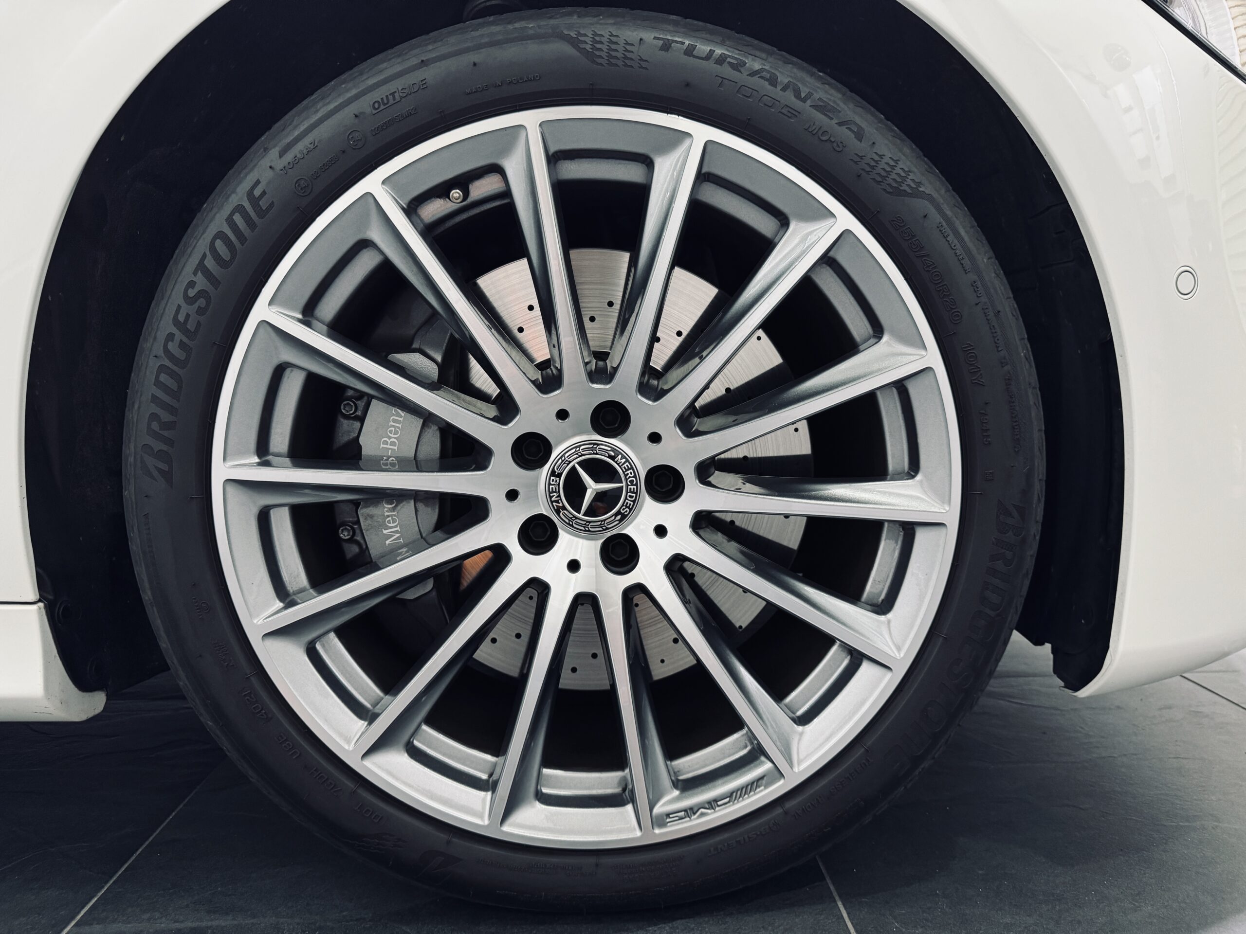 メルセデスベンツ　S500　４MATIC AMGライン　ホイール