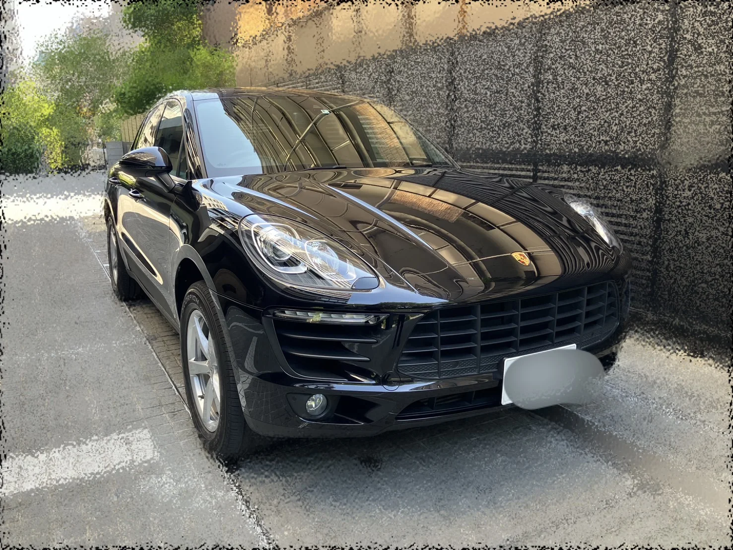 人気のパノラミックルーフ付き！ベージュ内装がおしゃれなマカンを買い取りました