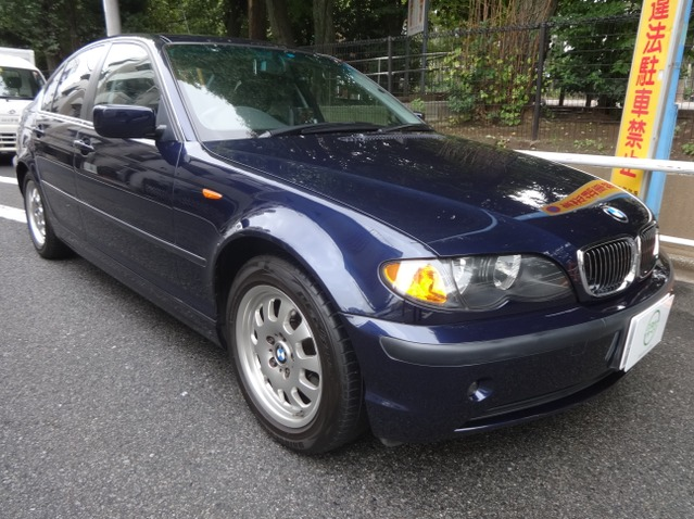 3シリーズセダン 320i