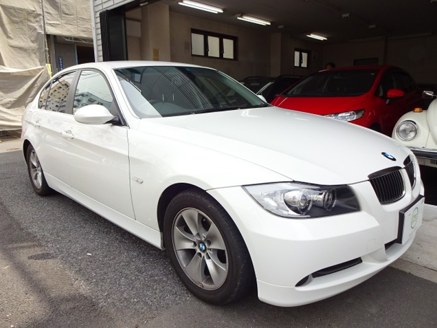 3シリーズセダン 320i