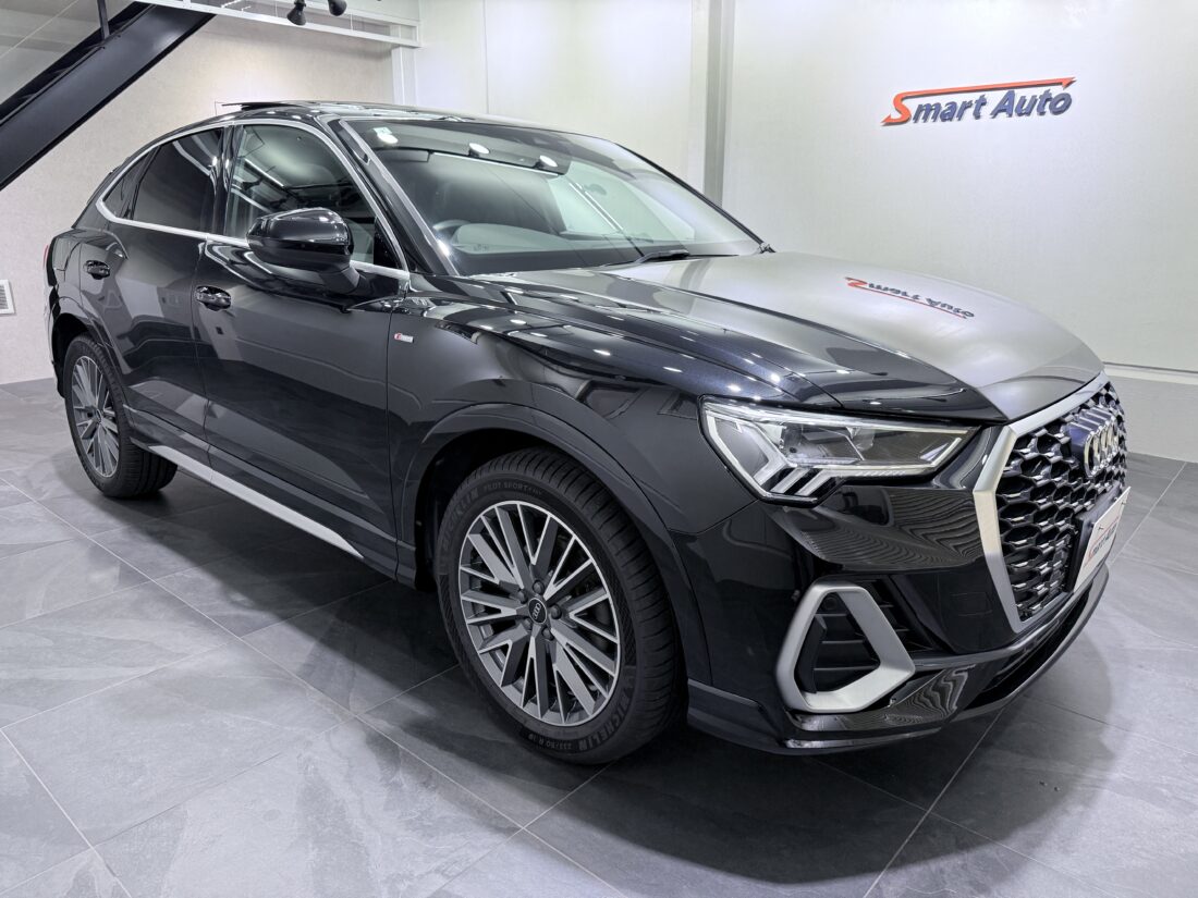 2021年式 アウディ Q3 35TFSI / Sライン をお買取させて頂き、販売車に追加いたしました。