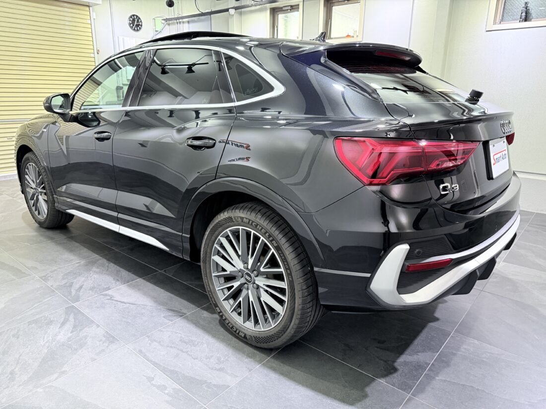 2021年式 アウディ Q3 35TFSI / Sライン をお買取させて頂き、販売車に追加いたしました。