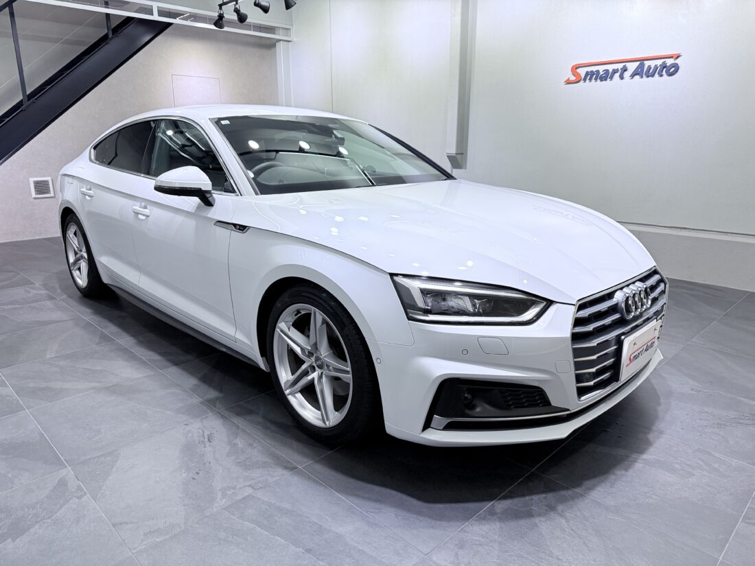 2020年式 アウディ A5 スポーツバック 40TFSI スポーツSラインPKG. の、ワンオーナー・ディーラー整備・走行 7,600km・屋内保管・禁煙の良質車が入庫致しました。