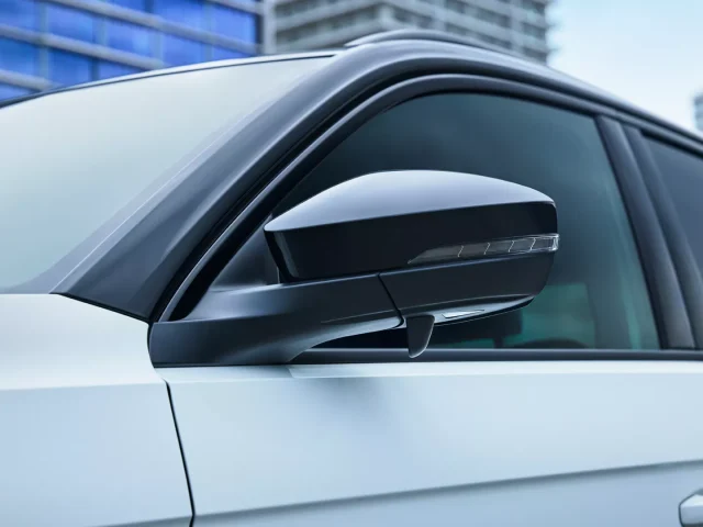 フォルクスワーゲン　T-ROC　ピュアホワイト　イメージ画像