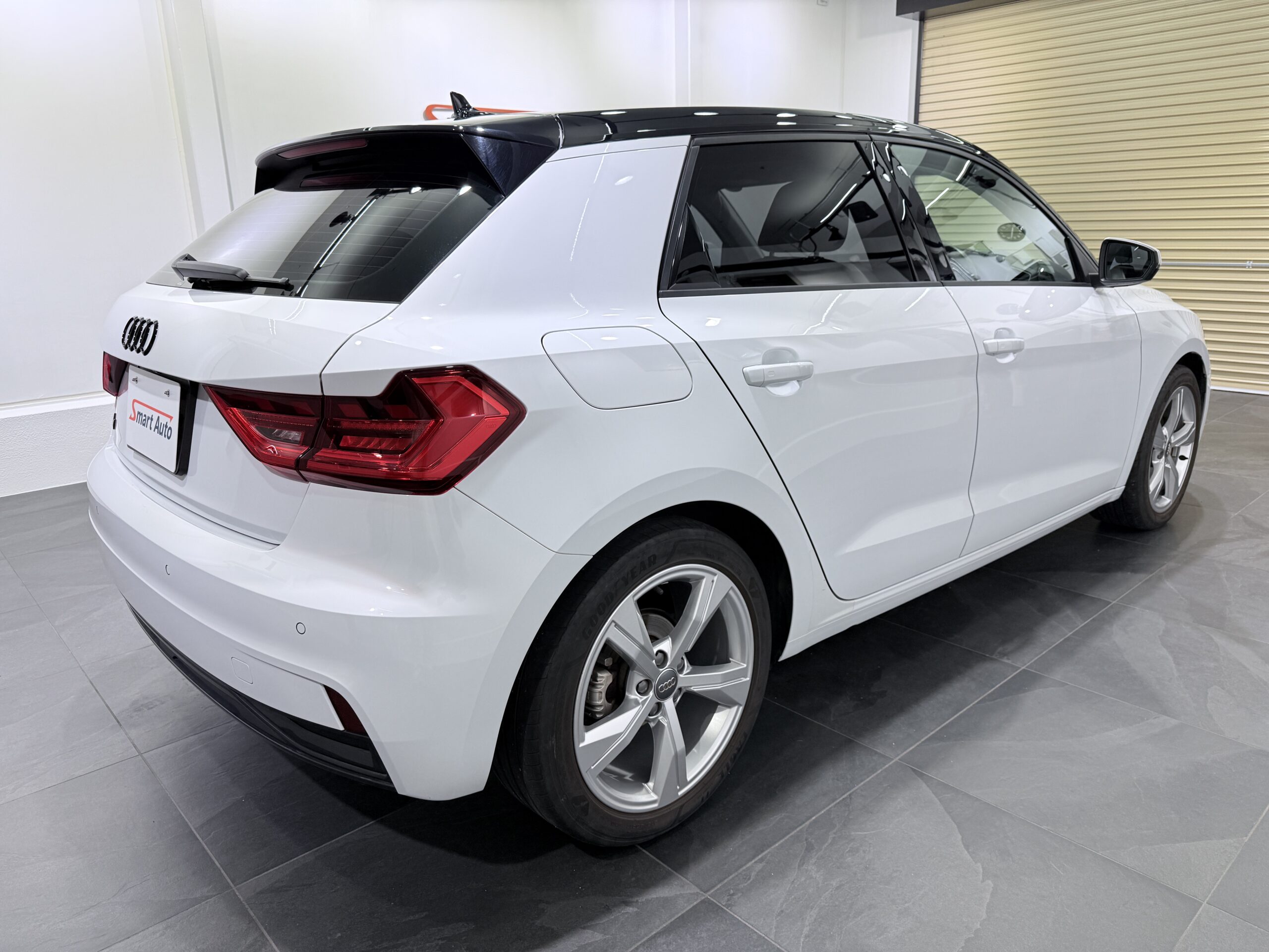 A1スポーツバック