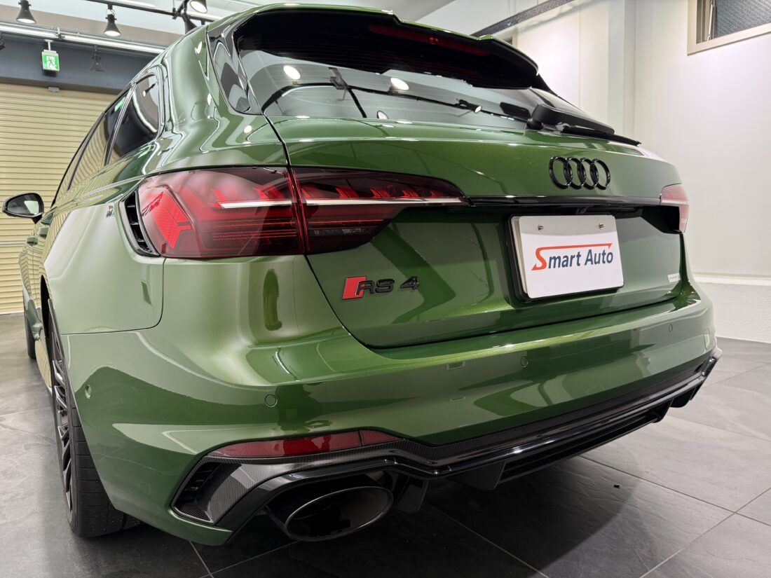 RS4アバント RSバッジ