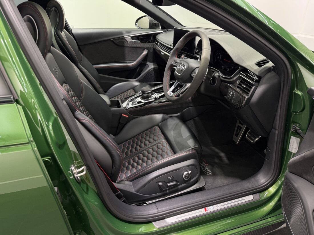 RS4アバント インテリア