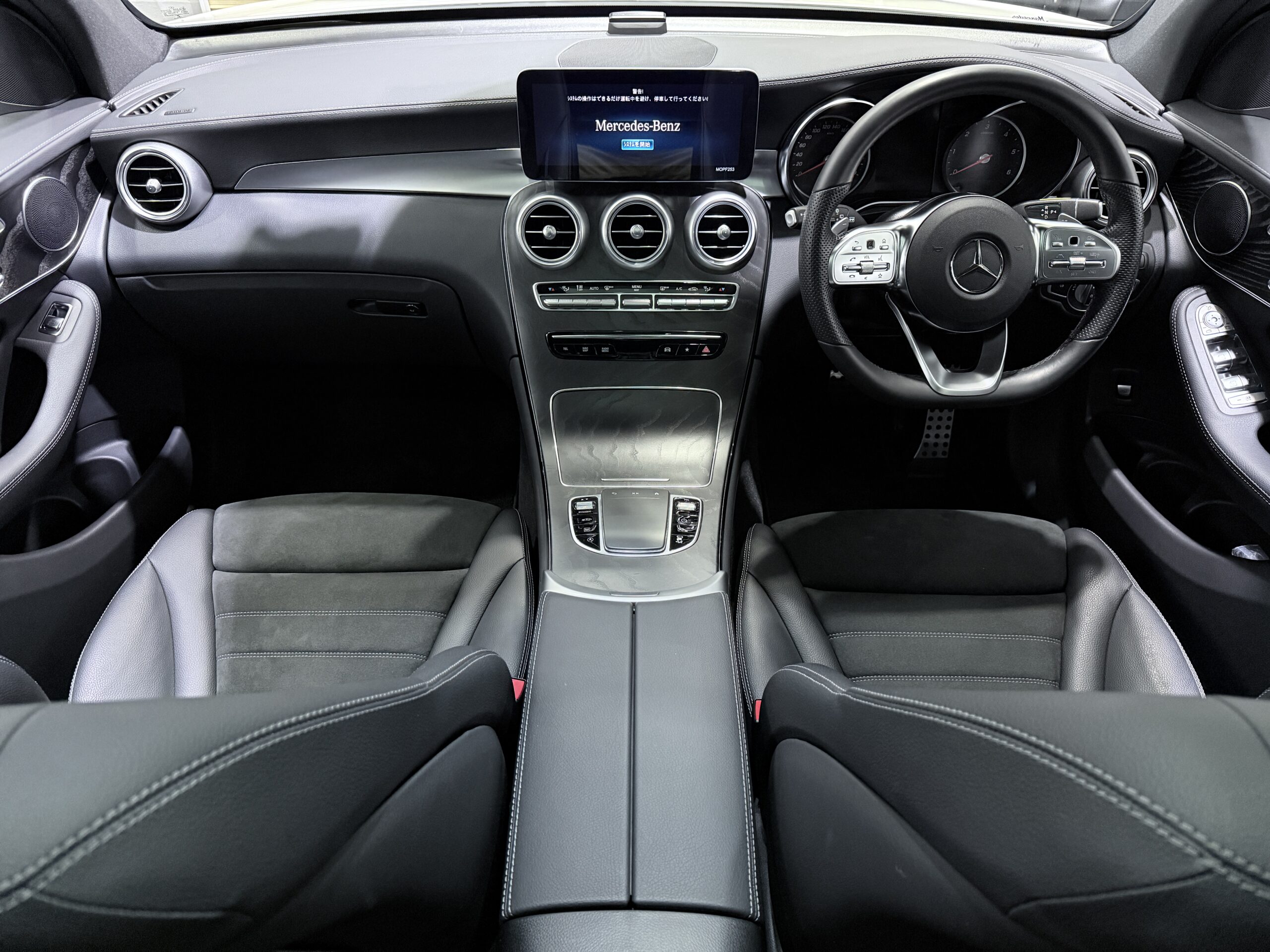 メルセデスベンツ GLC 外観 フロント