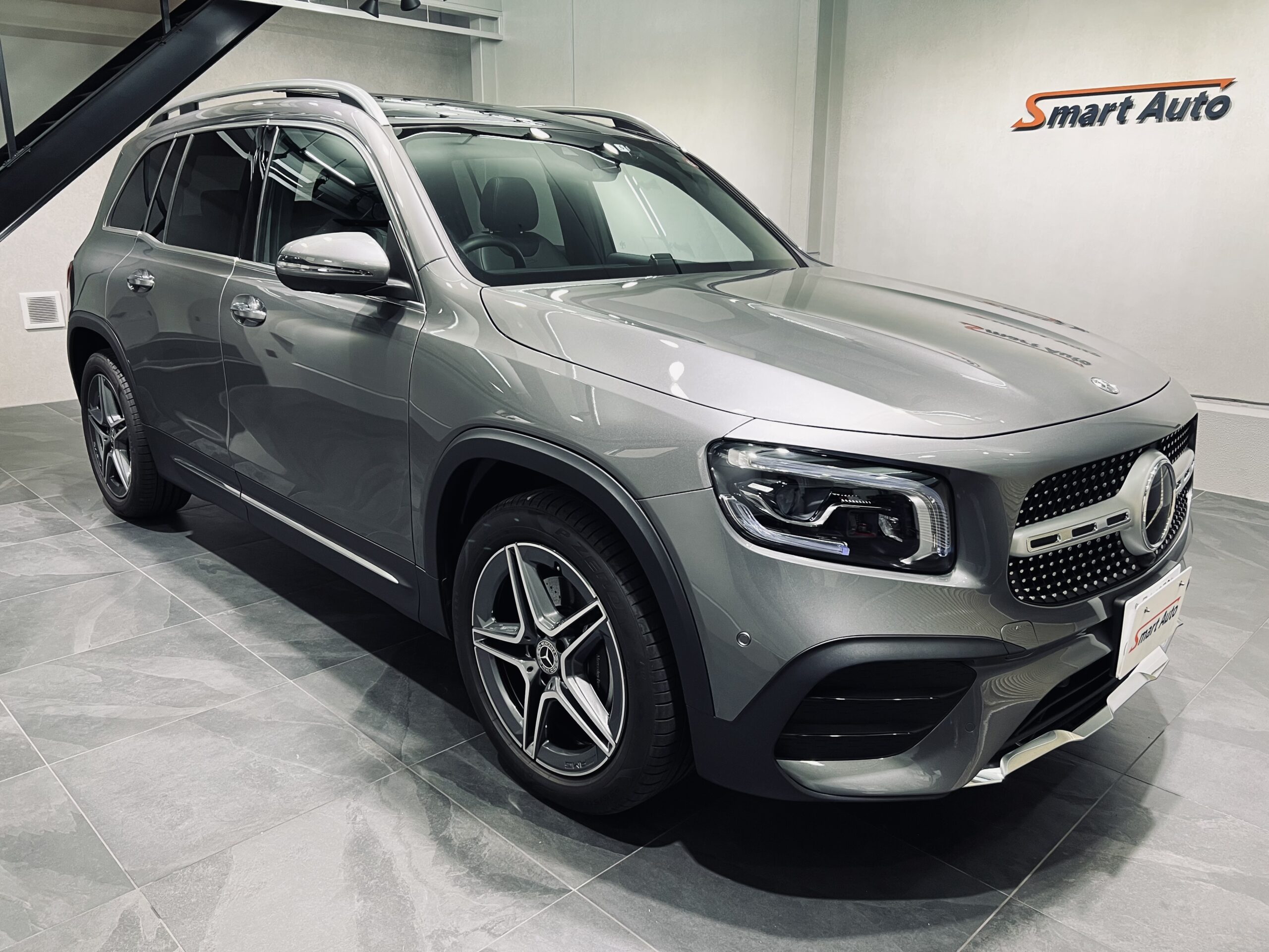 メルセデスベンツ GLB 外観　AMGライン