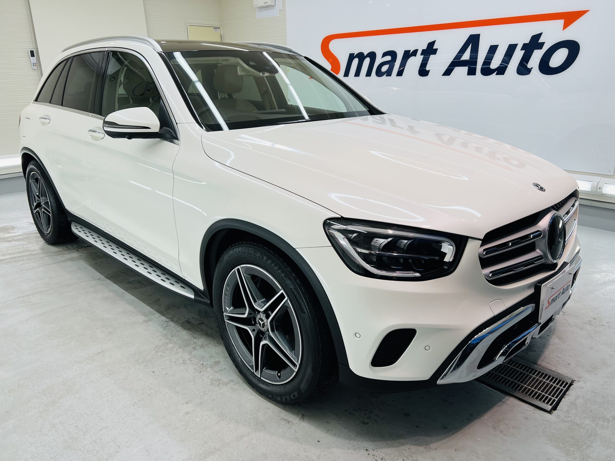 メルセデスベンツ GLC 外観　ポーラーホワイト