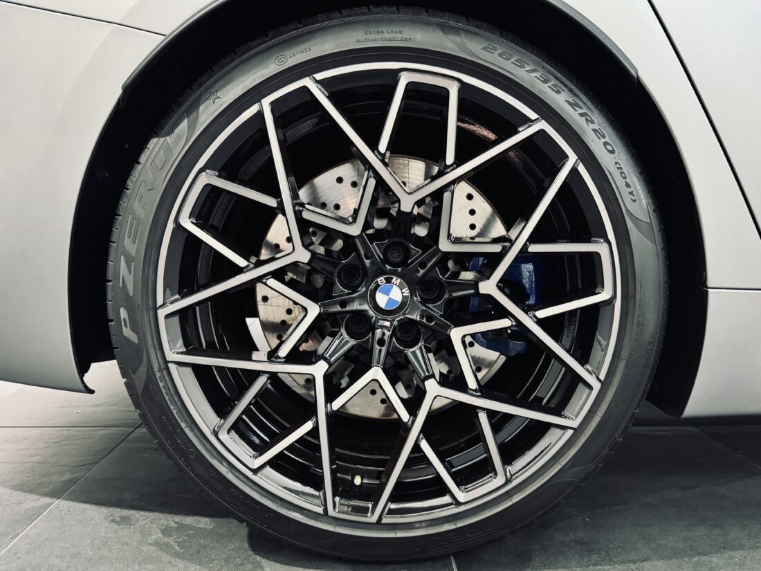 BMW　M8　グランクーペコンペティション　ホイール