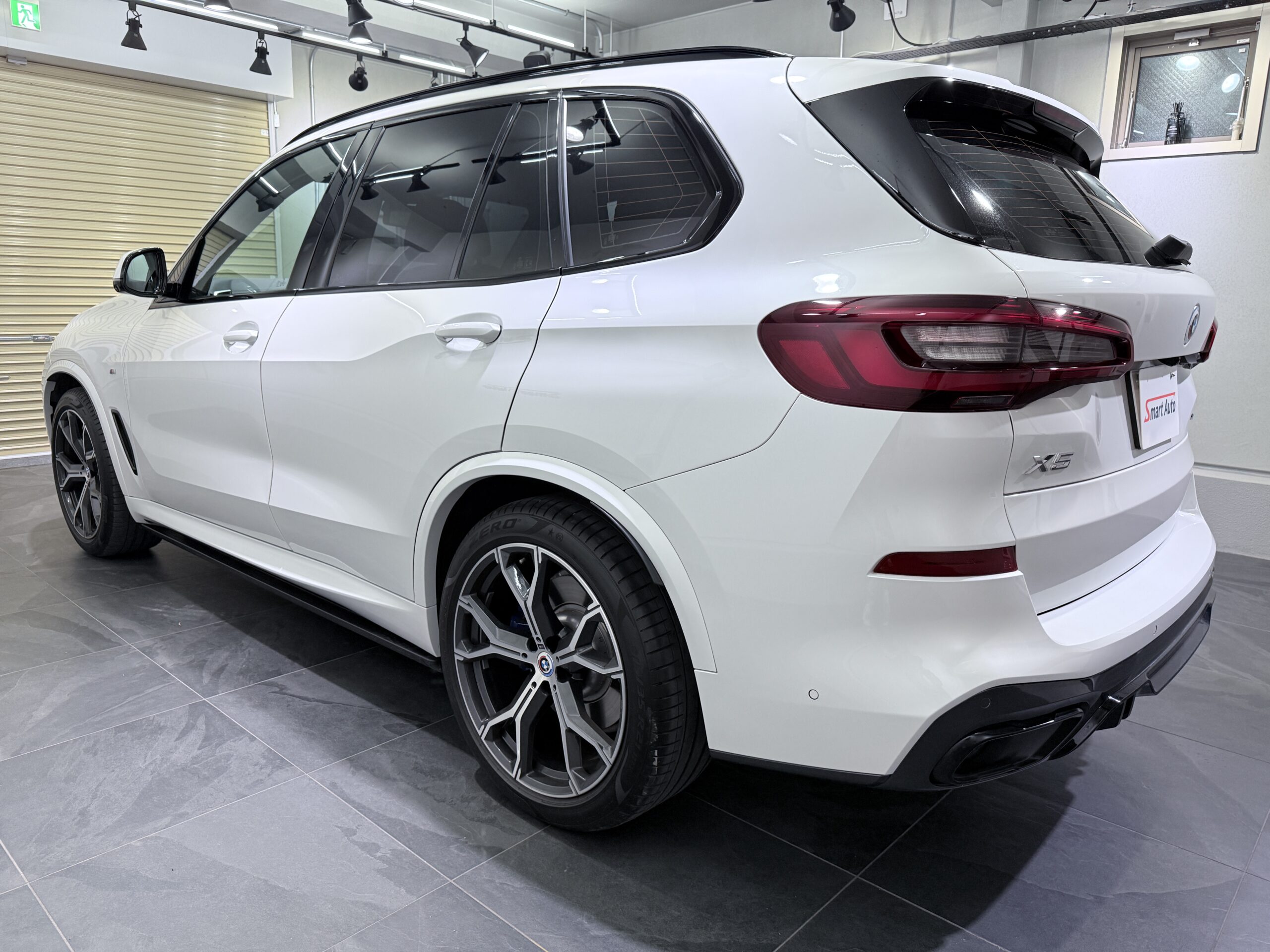 BMW X5 外観 左後ろ