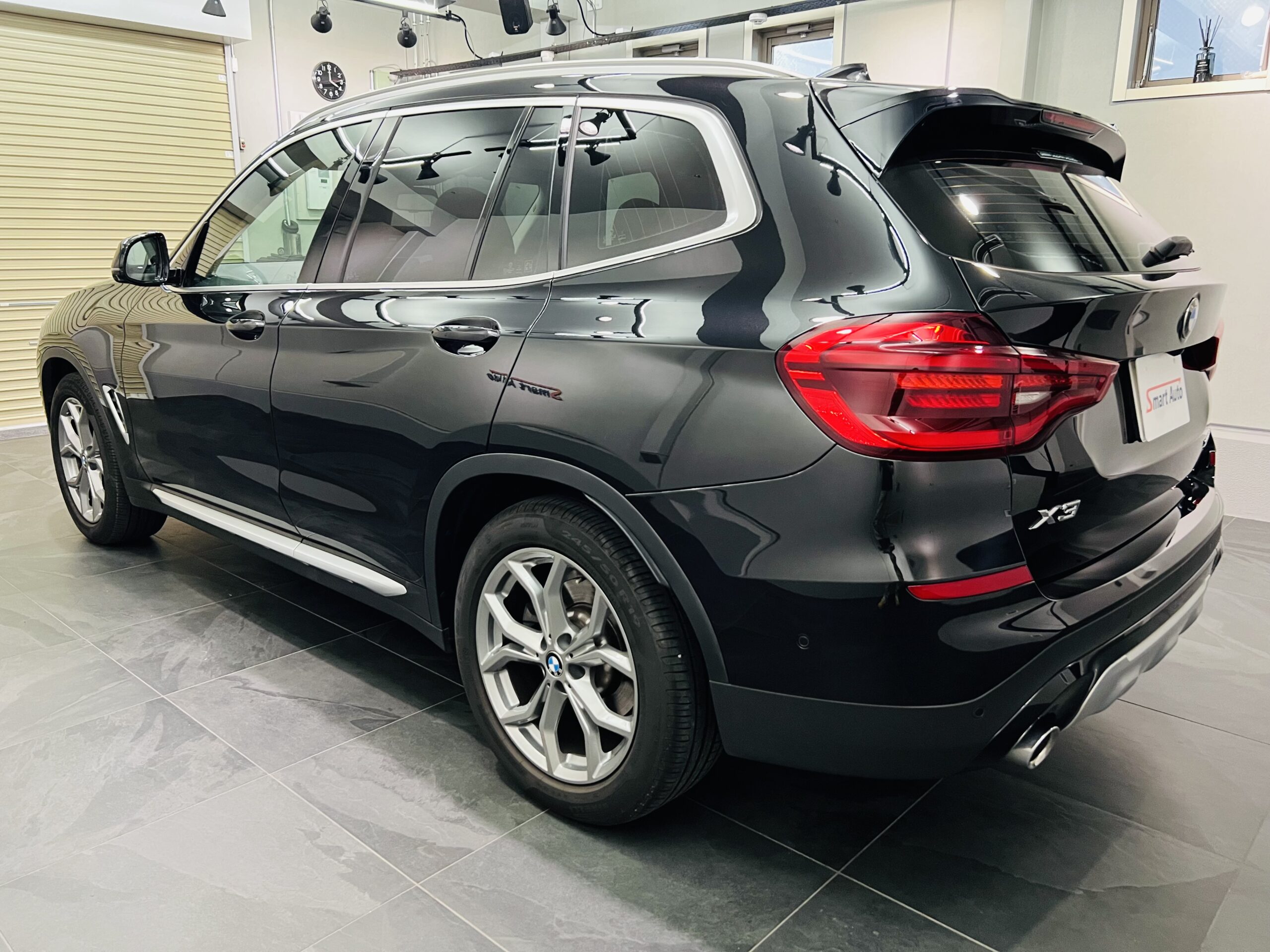 BMW X3 外観　左後ろ