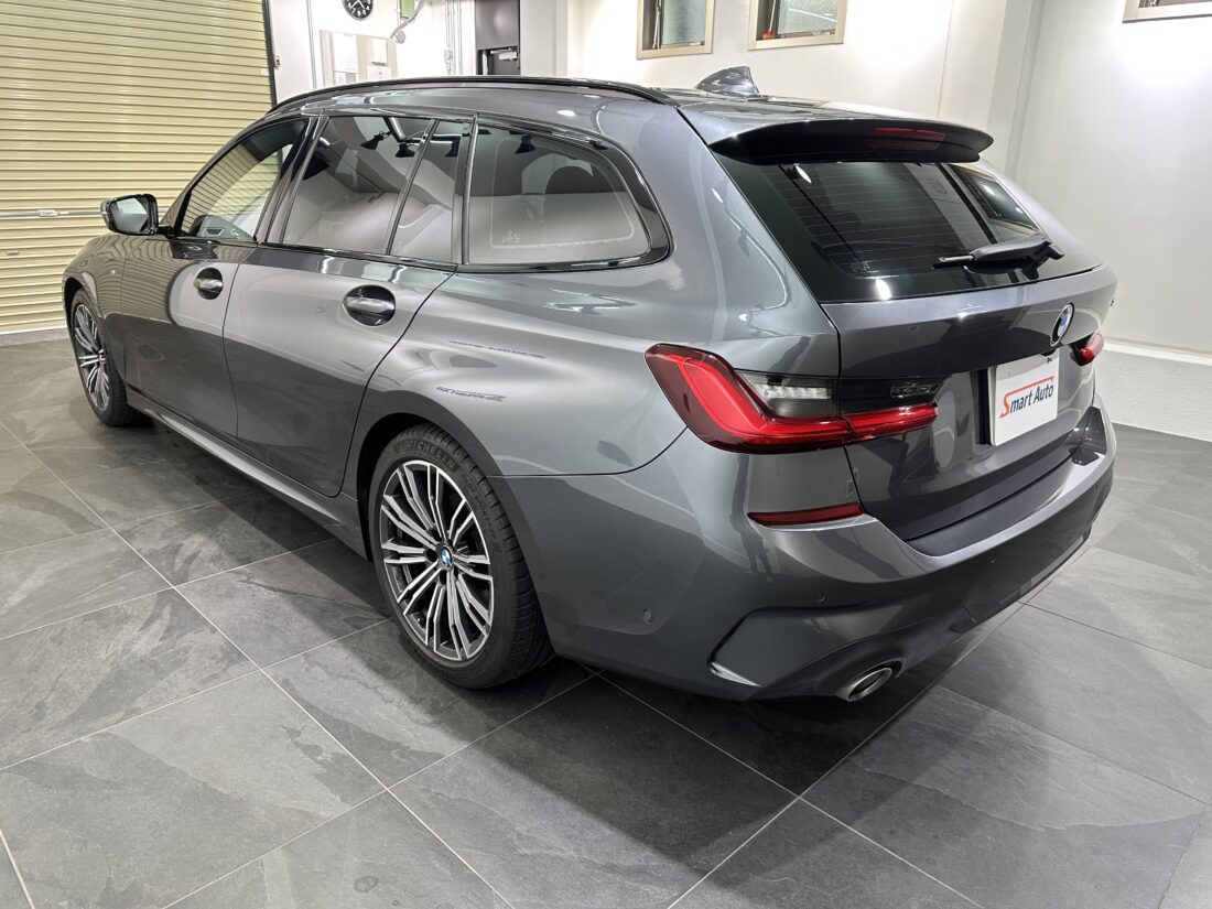 2021年式 BMW 318iツーリング Mスポーツ が入庫いたしました。